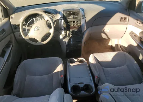 2010 Toyota Sienna Ce из США, поврежденный, VIN 5TDKK4CC7AS306093